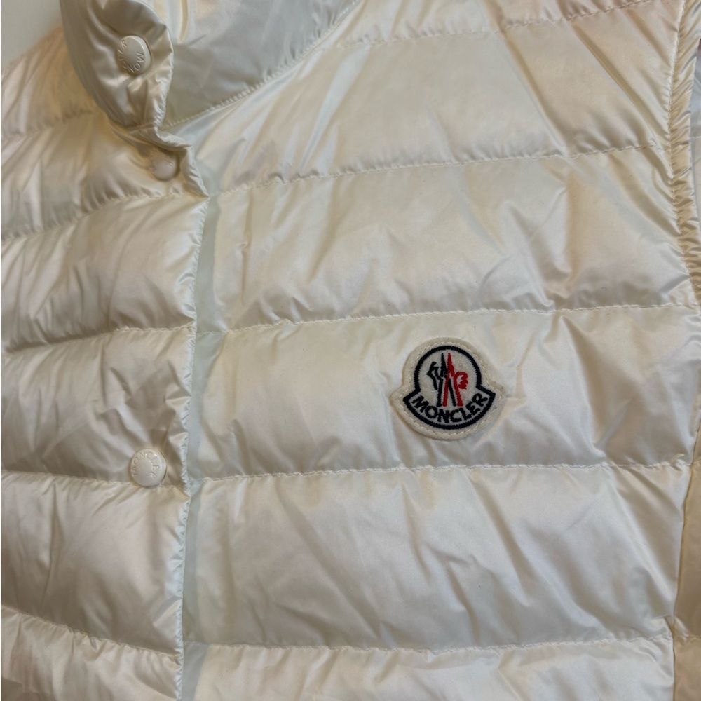 Moncler Liane quilted shell down vest in white - Picture 3 of 12
